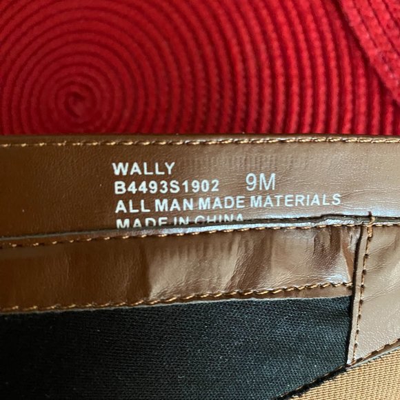 Women's Riding Style Boots - Picture 5 of 6